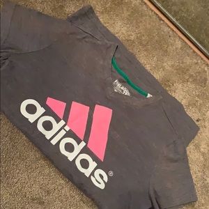 Adidas tee